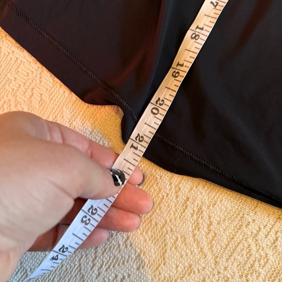 Lululemon final count mesh tie back tank - Picture 4 of 9